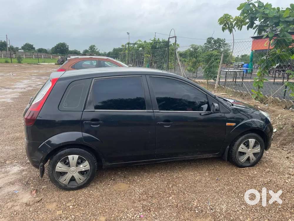 Ford Figo 2011 Diesel 102000 Km Driven