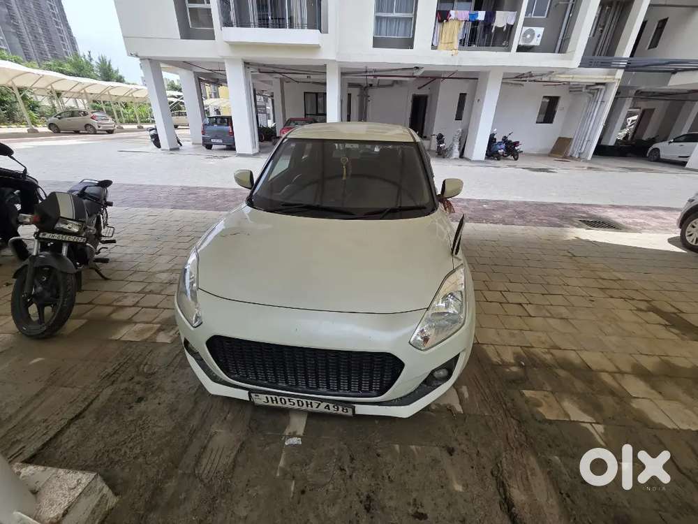 Maruti Suzuki Swift 1.2 Vxi 2023