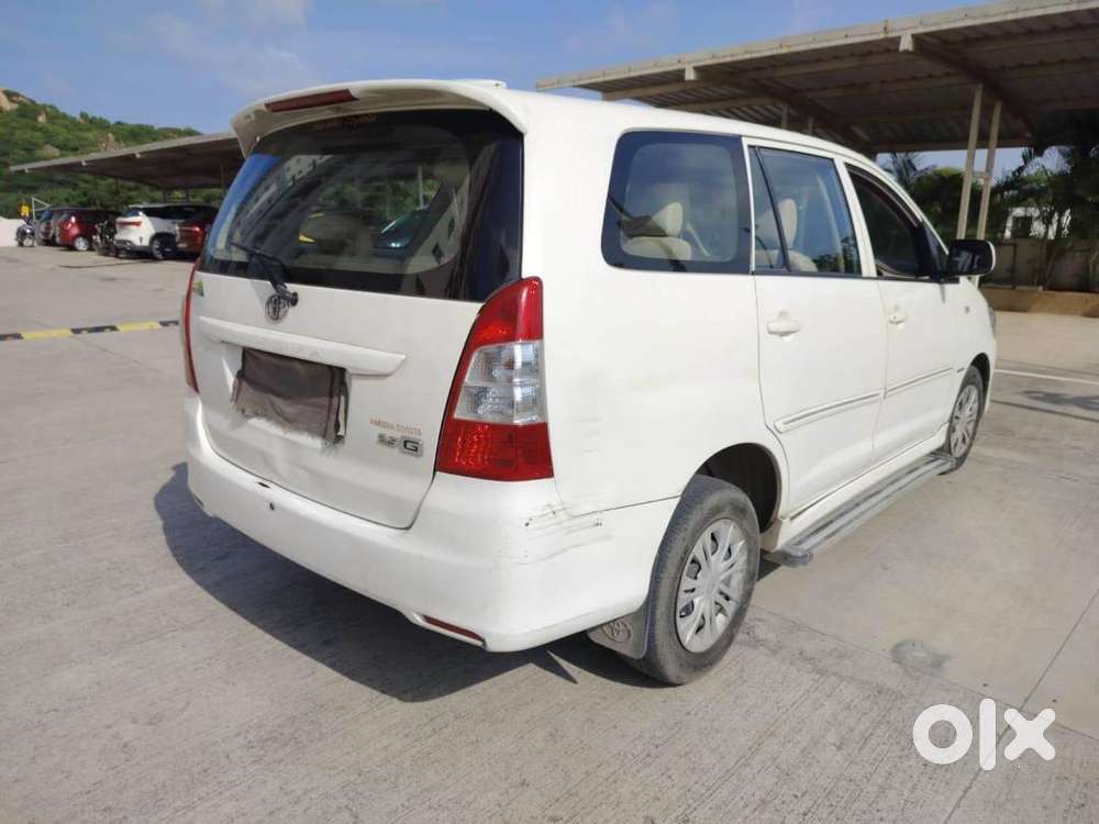 Toyota Innova Diesel 2012