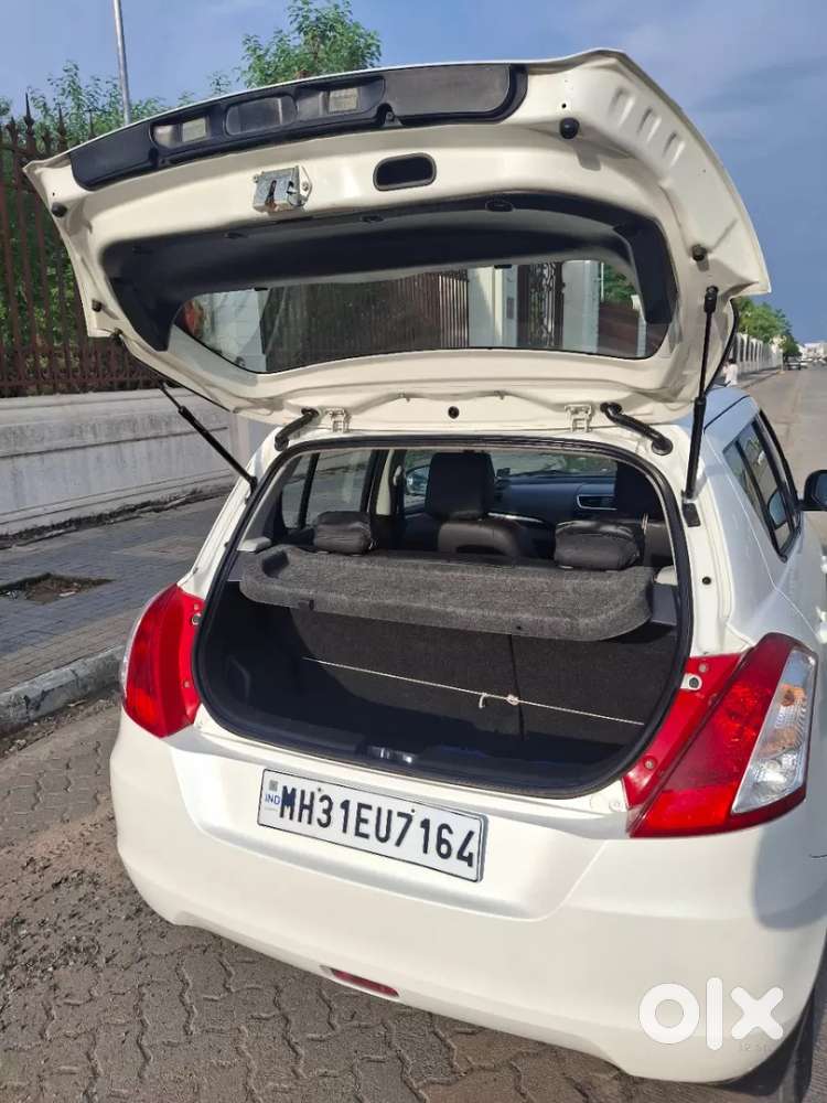 Maruti Suzuki Swift Vxi, 2016, Petrol