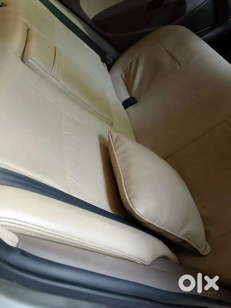 Skoda Rapid Ambition Diesel 2013