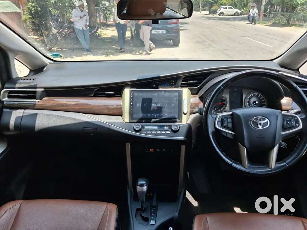 Toyota Innova Crysta Zx At