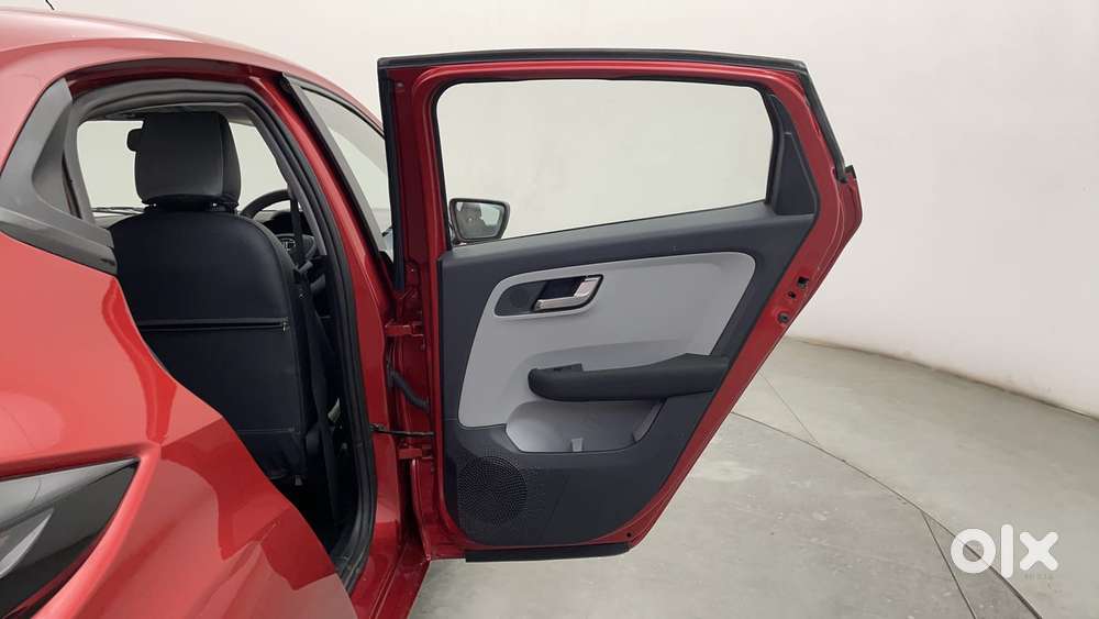 Tata Altroz Xz, 2021, Petrol