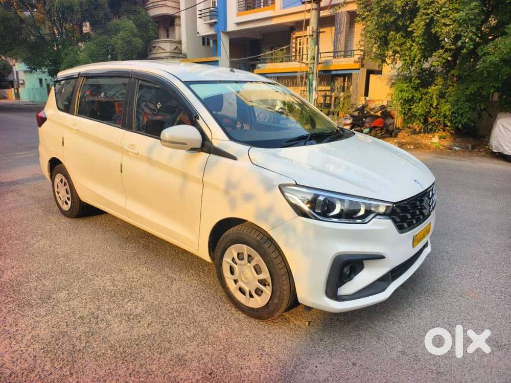 Maruti Suzuki Ertiga 2022-2023 Vxi Cng, 2022, Petrol
