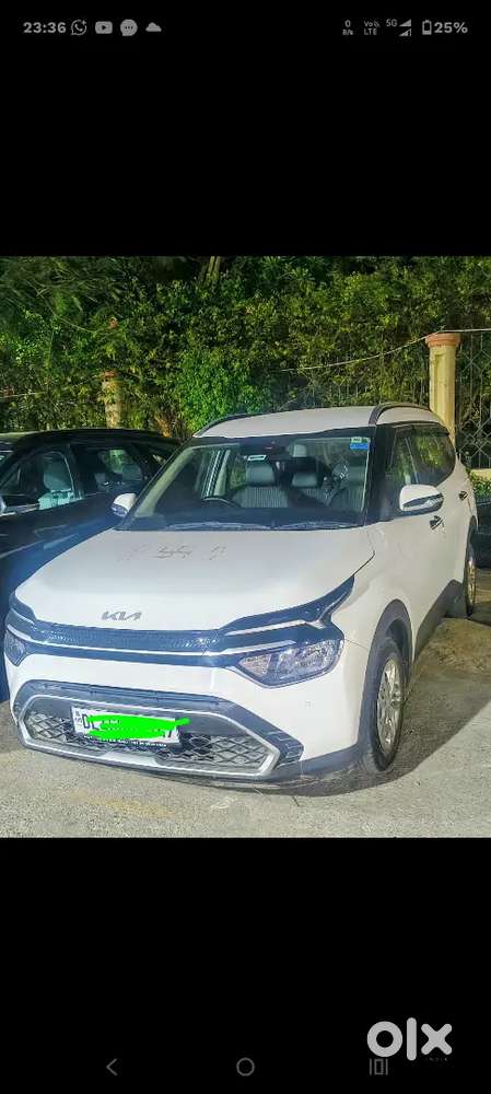 Kia Carens 1.5 Prestige O Petrol Manual 2024 Push Button Start Climate