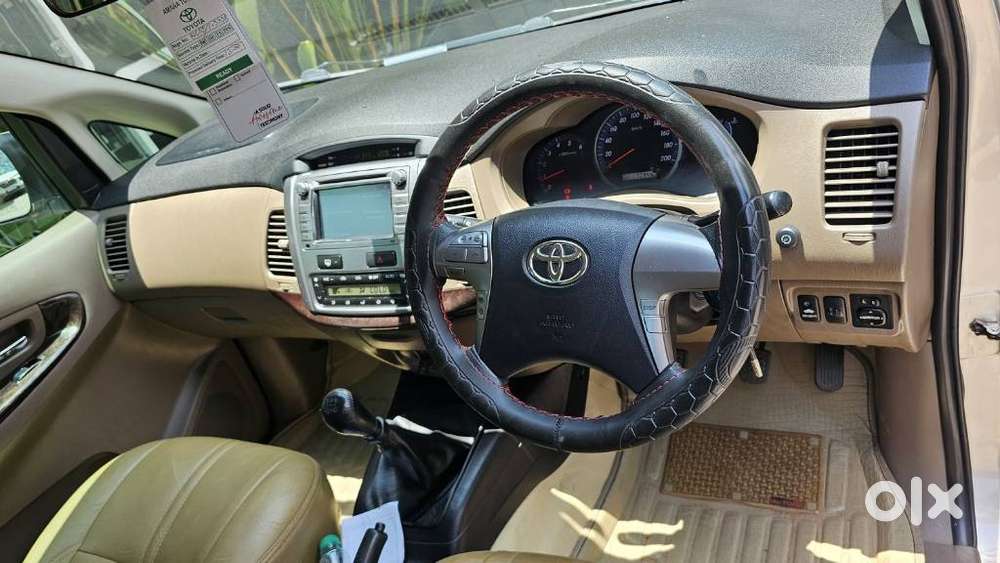 Toyota Innova 2.5 Vx 7 Seater Bs Iv, 2016, Diesel