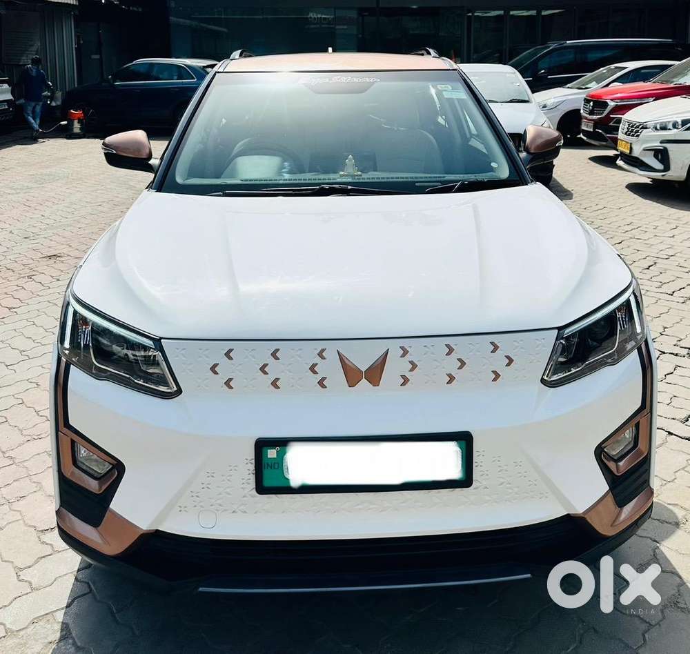 Mahindra Xuv400 2024 Electric Well Maintained
