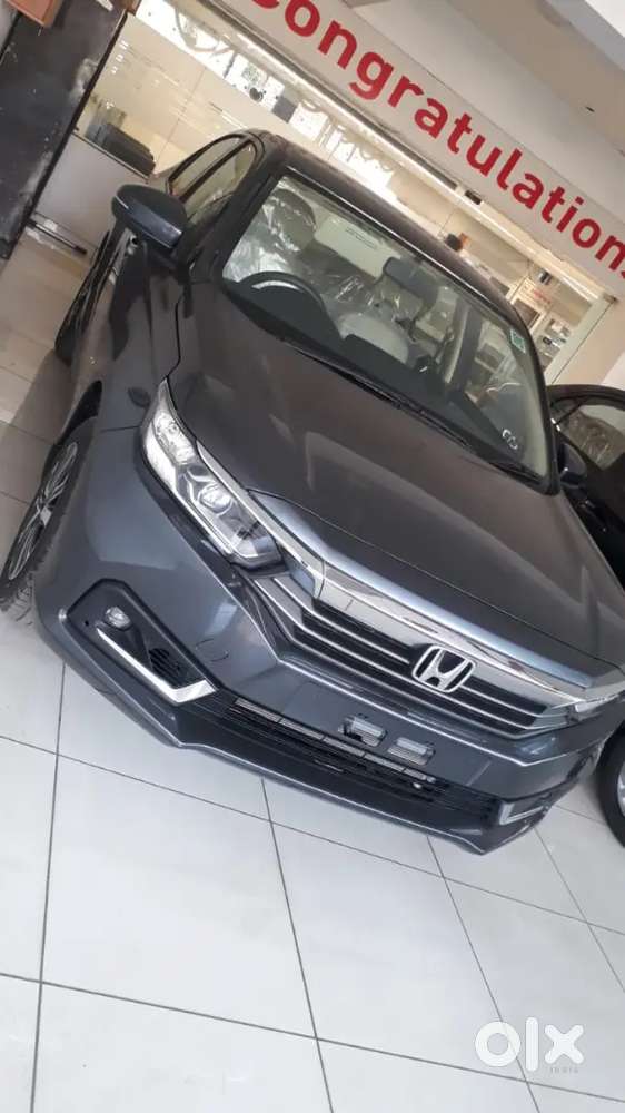 Honda Amaze 2022 Petrol 27500 Km Driven