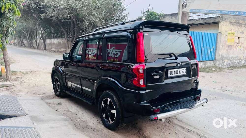Mahindra Scorpio