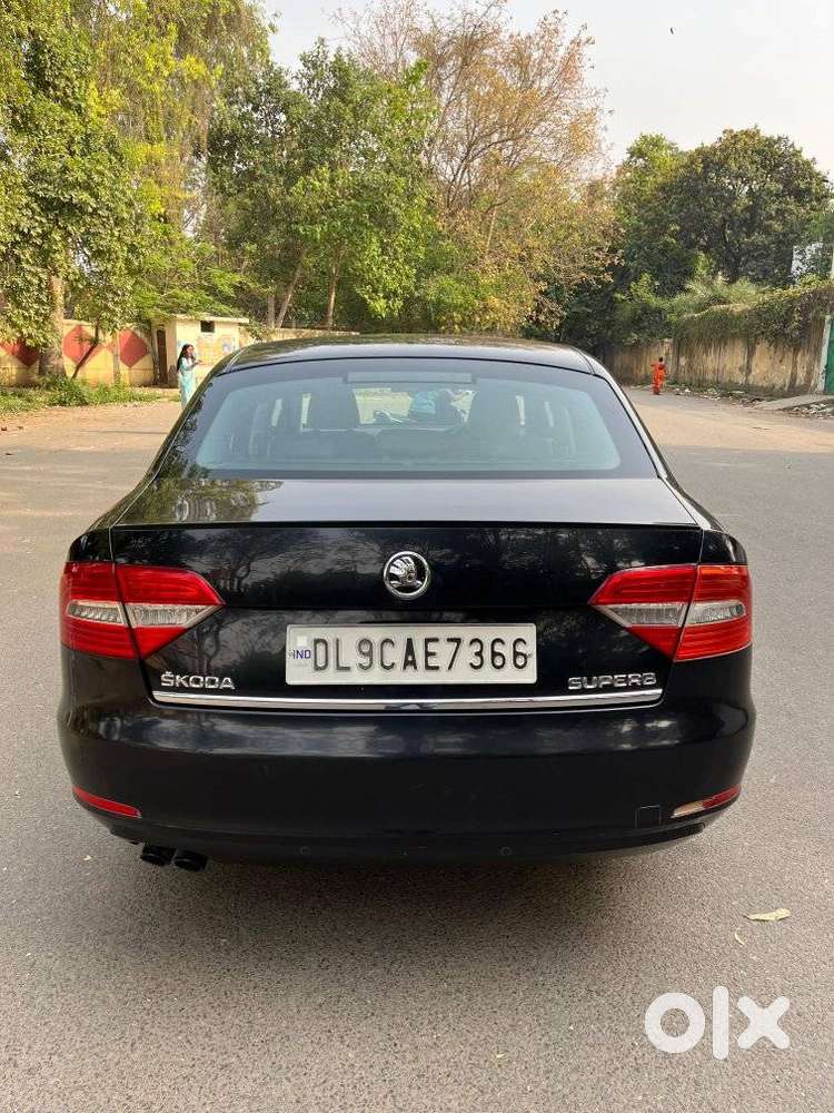 Skoda Superb 1.8 Elegance Tsi At, 2015, Petrol