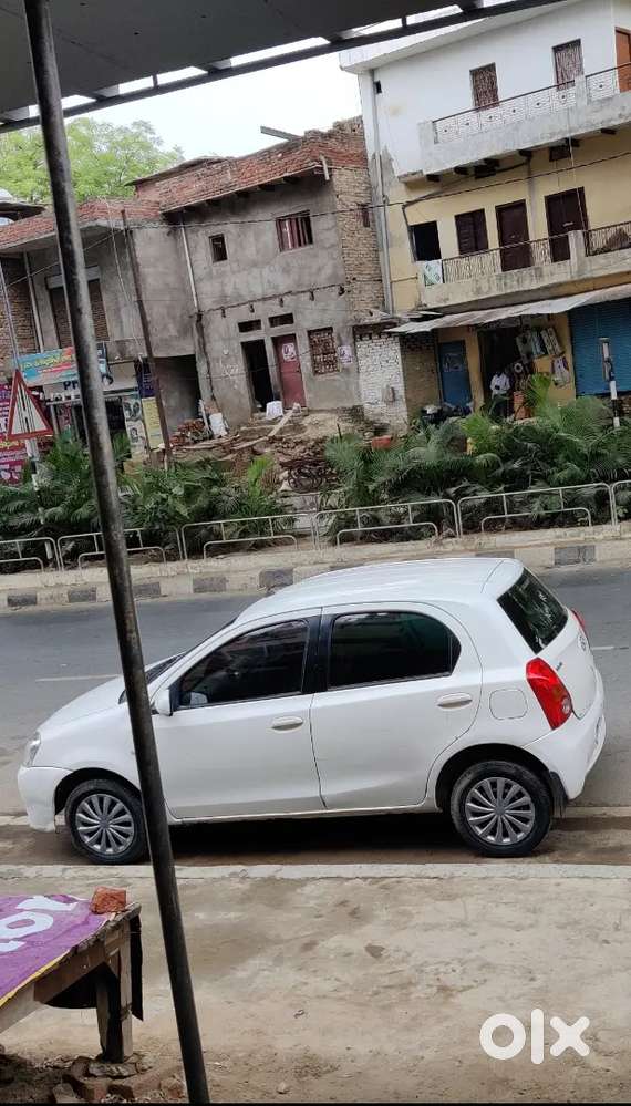 Toyota Etios Liva 2012