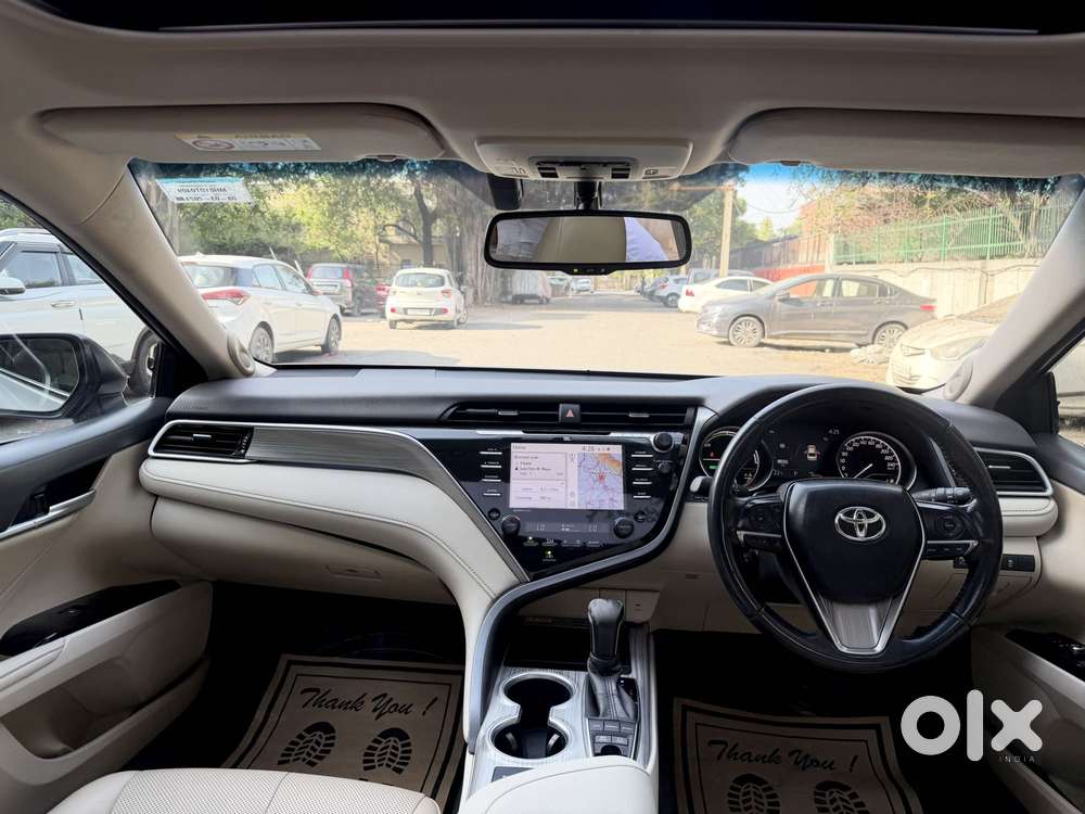 Toyota Camry, 2021, Petrol