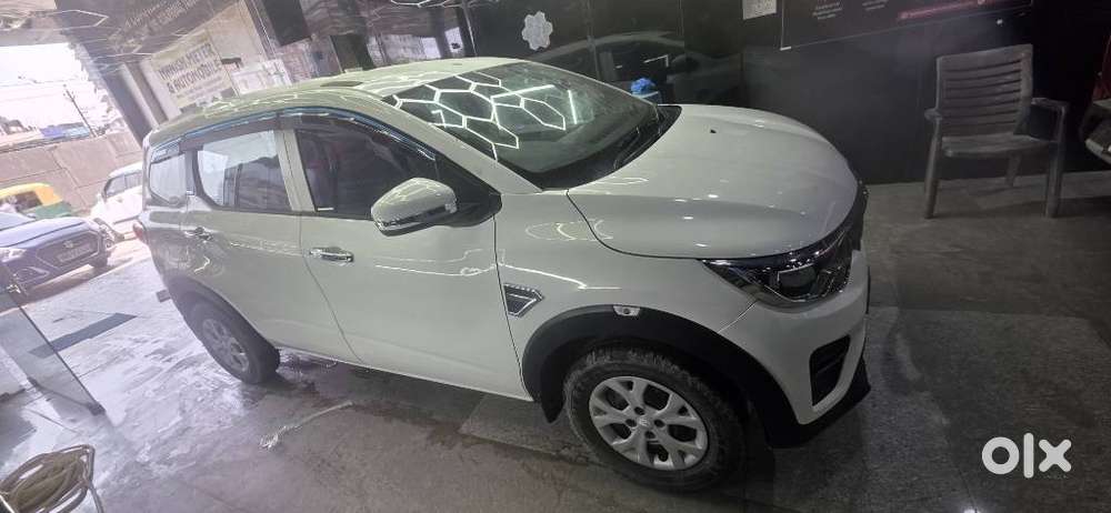 Renault Triber 1.0 Rxe, 2020, Petrol