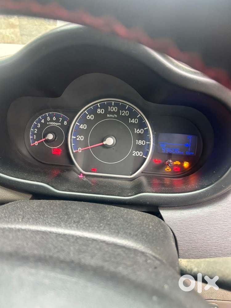 Hyundai I10 Petrol 2011 Car  Well Maintained  2 New Tyres & Battery
