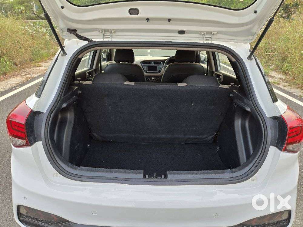 Hyundai Elite I20 Sportz (o) 1.2, 2020, Petrol