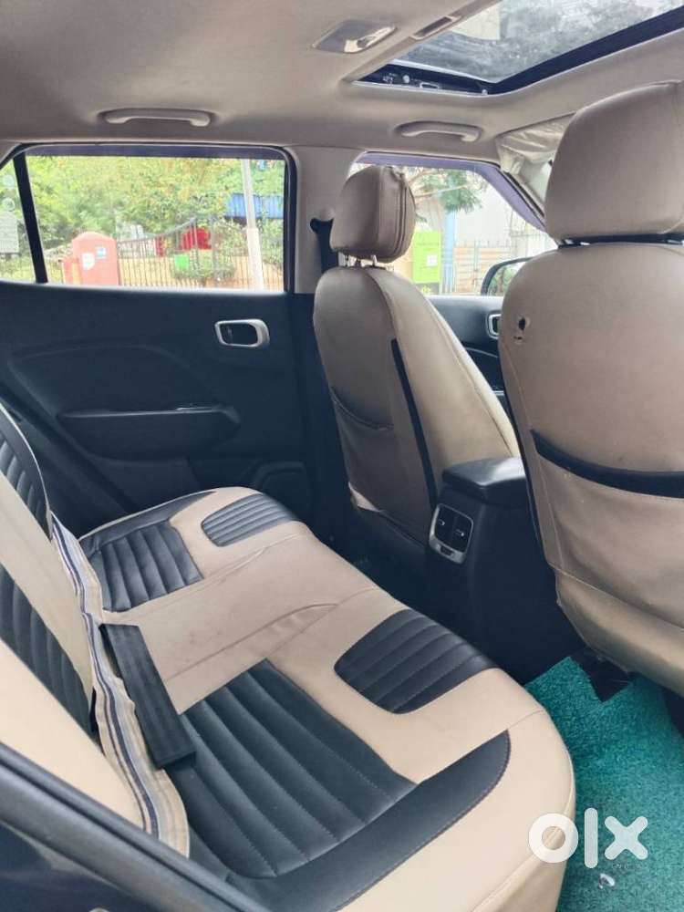 Hyundai Venue, 2021, Petrol