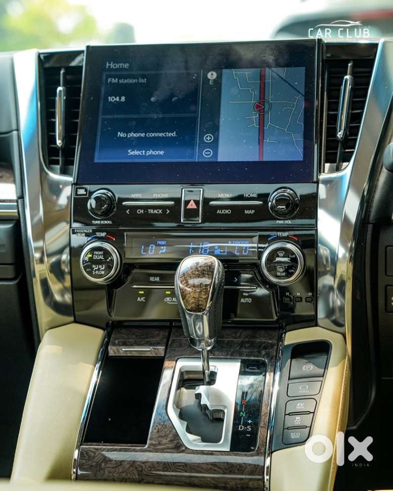 Toyota Vellfire, 2021, Petrol