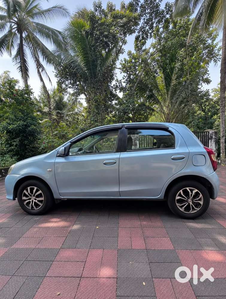 Toyota Etios Liva 2011
