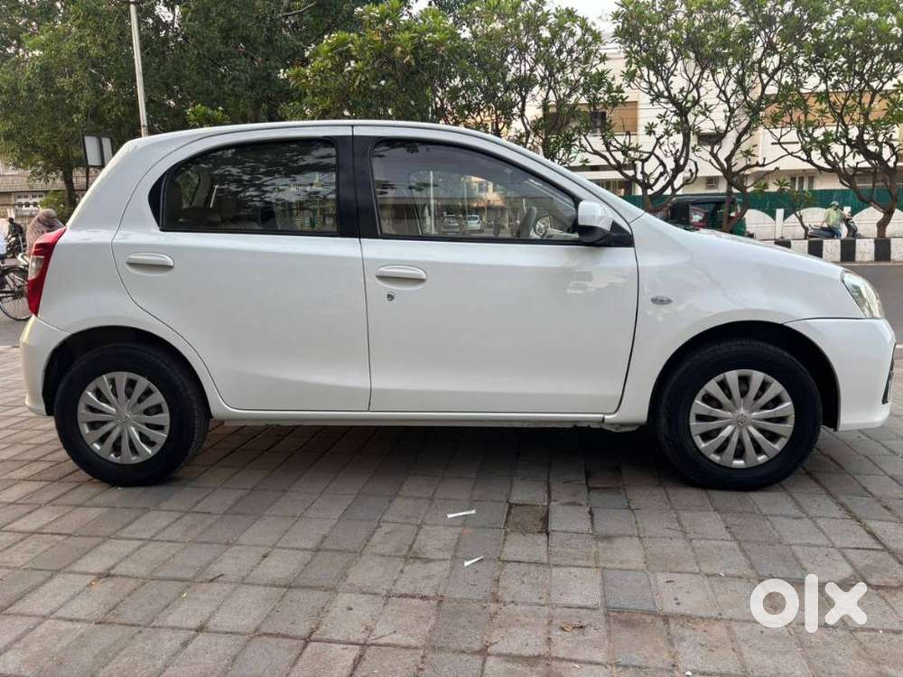 Toyota Etios Liva [2010-2017] 1.2 J Ps, 2017, Petrol