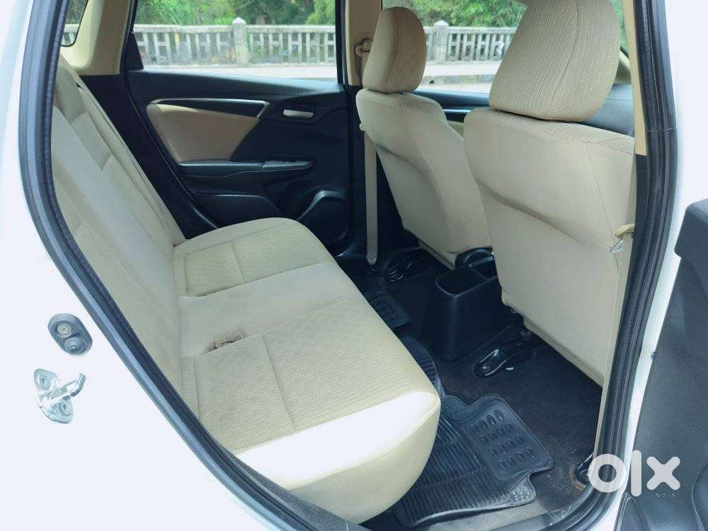 Honda Jazz V Mt Privilege, 2016, Petrol