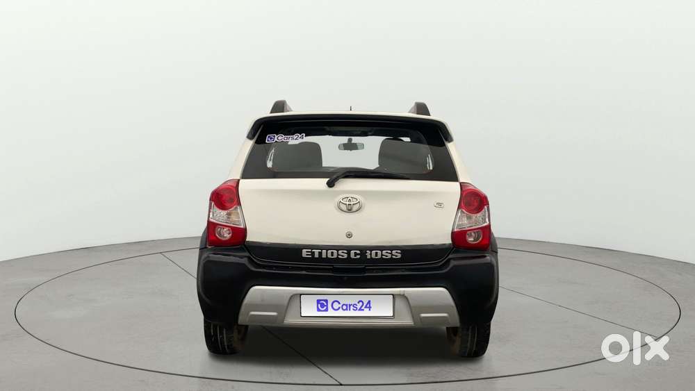 Toyota Etios Cross 1.2 G, 2015, Petrol