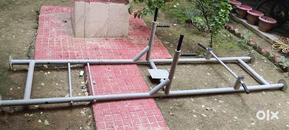 Pull up bar