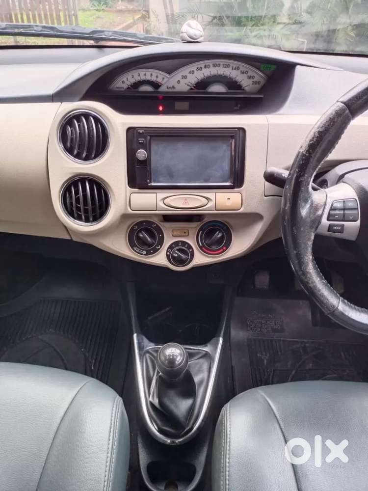Toyota Etios 1.5 Vx, 2013, Petrol