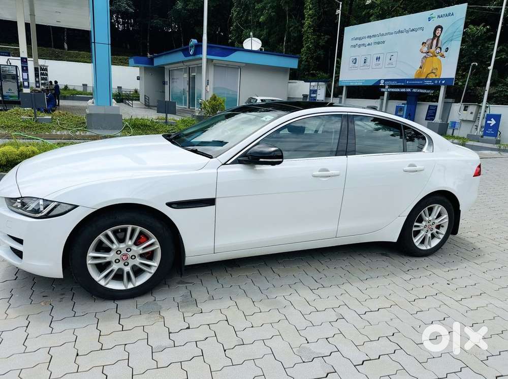 Jaguar Xe Portfolio, 2017, Diesel