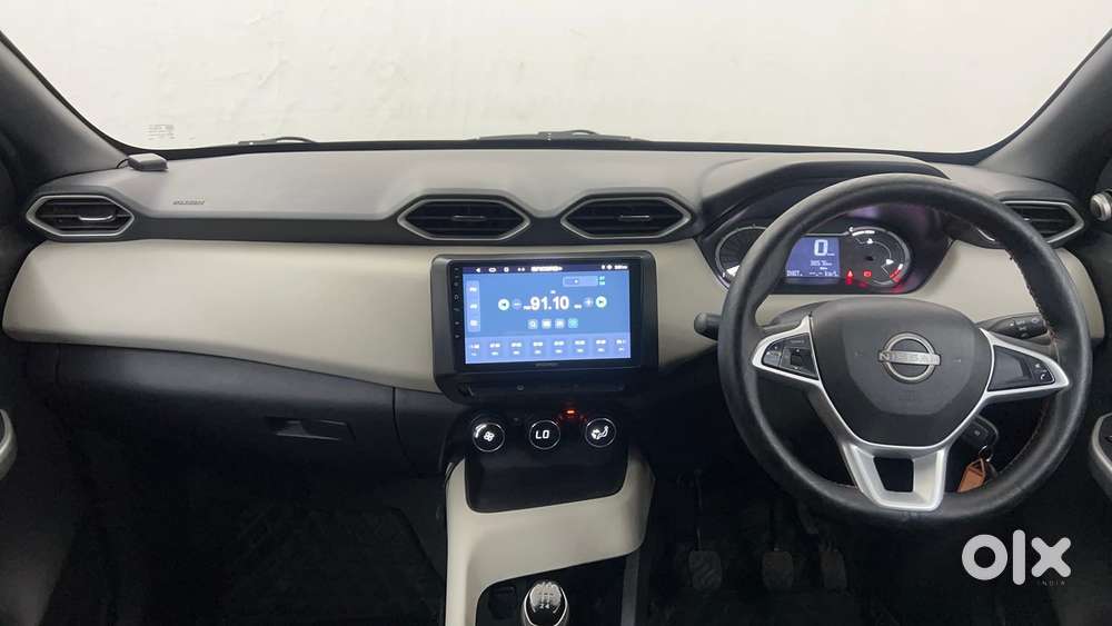 Nissan Magnite 1.0 Xv Executive, 2022, Petrol