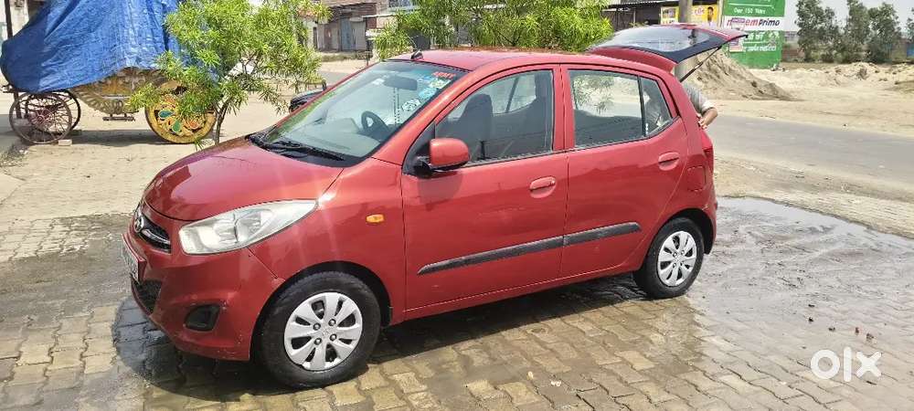 Hyundai I10 2012 Last  Cng & Hybrids 80000 Km Driven