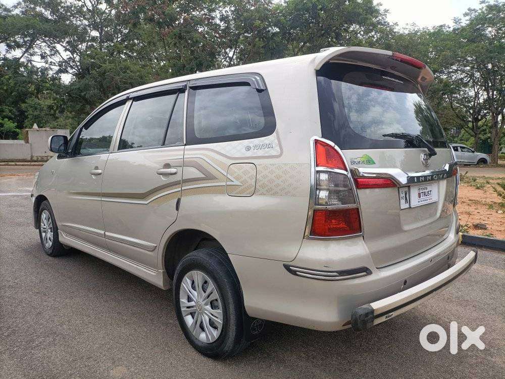 Toyota Innova 2.5 Gx 8 Seater Limited Edition, 2015, Diesel