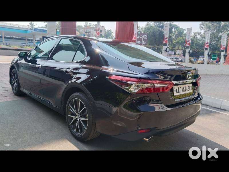 Toyota Camry Hybrid, 2022, Petrol