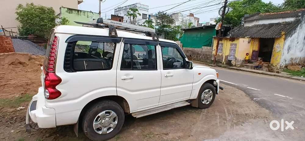 Mahindra Scorpio 2015 Diesel 170000 Km Driven