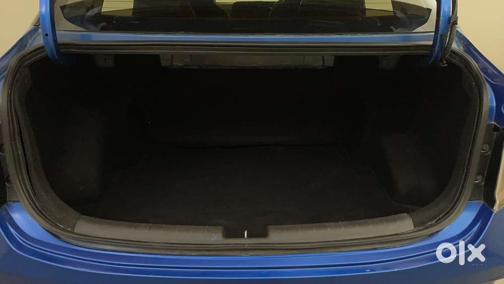 Hyundai Aura Sx (o) Crdi Manual, 2020, Diesel