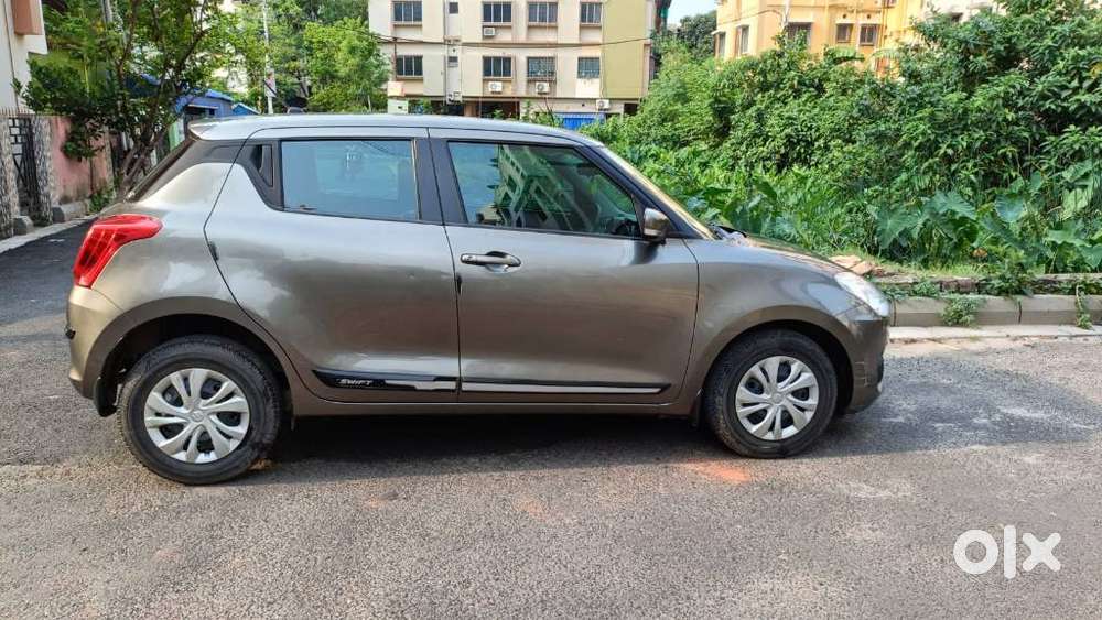 Maruti Suzuki Swift Vxi, 2020, Petrol