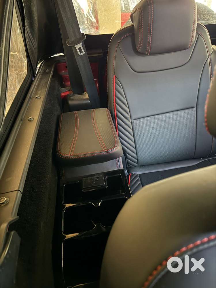 Mahindra Thar Petrol 2021