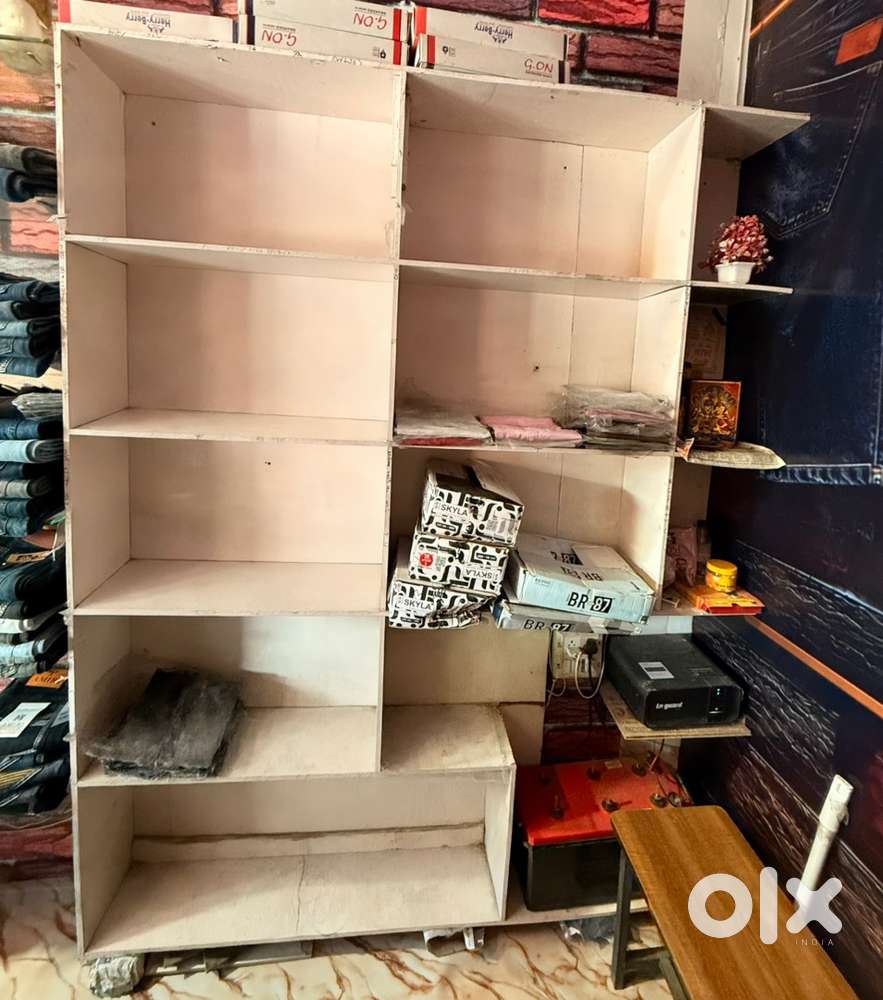 Wooden Girls Rack / Display Rack for Sale