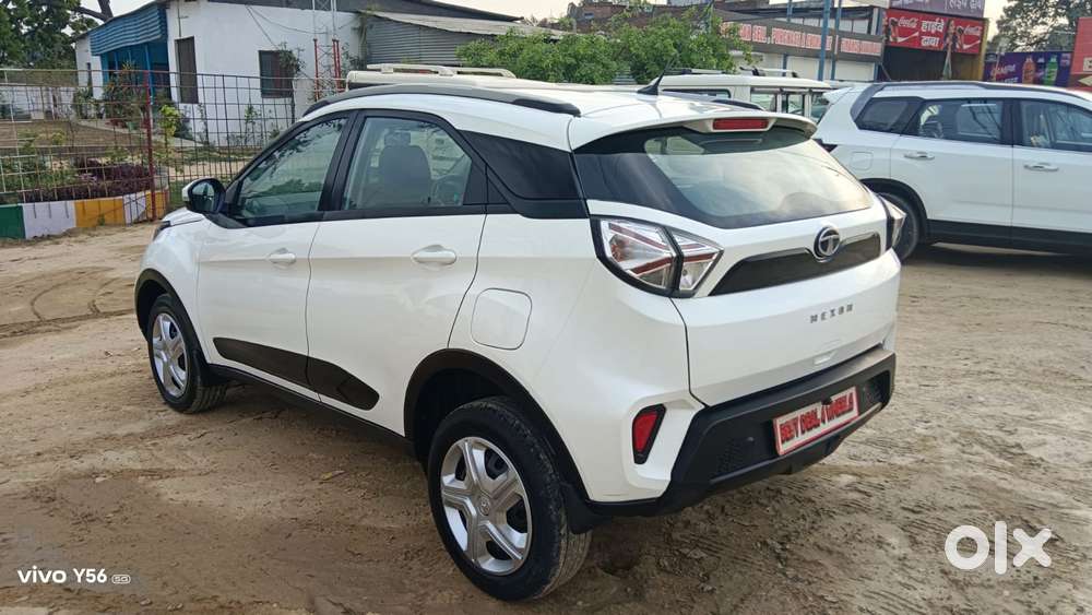 Tata Nexon 1.5 Revotorq Xm (s), 2023, Diesel