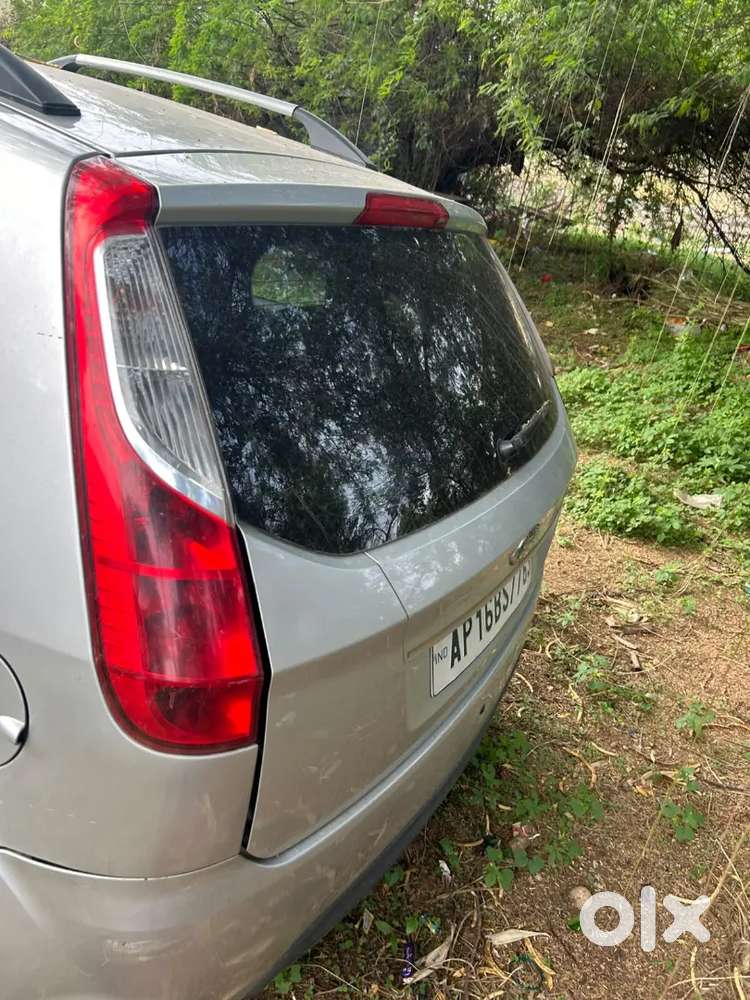 Ford Figo Zxi 2010 Petrol Manual