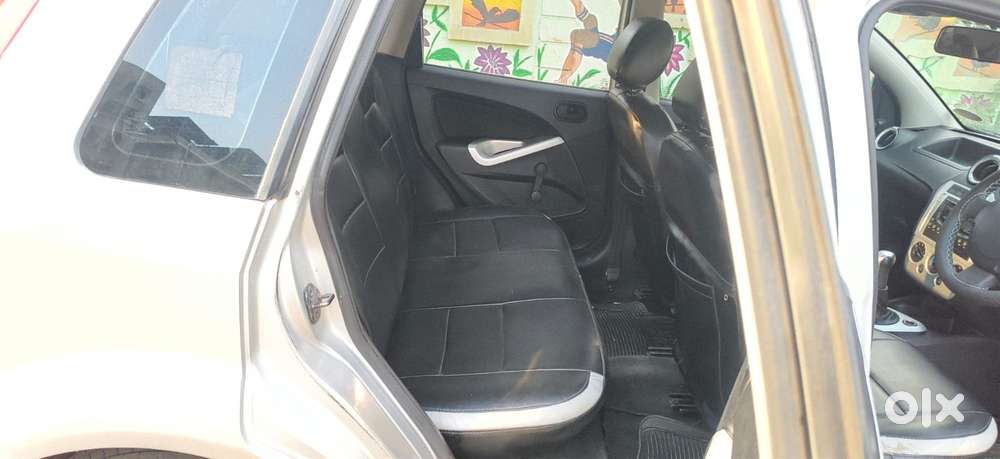 Ford Figo 2012-2015 Petrol Zxi, 2014, Petrol