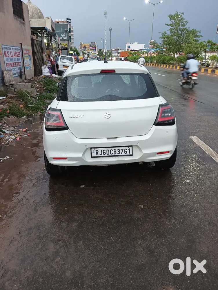 Maruti Suzuki Swift Petrol Vxi 2024