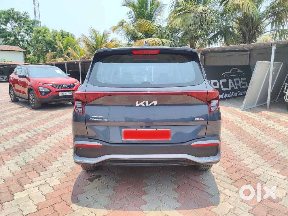 Kia Carens, 2022, Petrol