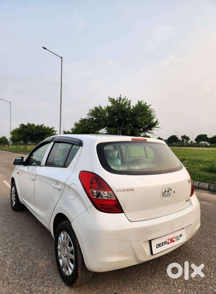Hyundai I20 Petrol Era, 2011, Petrol