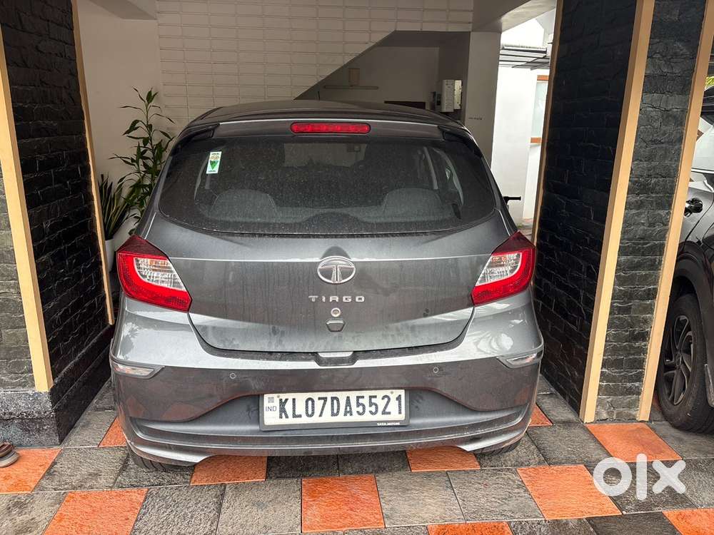 Tata Tiago Rhythm Petrol 2023