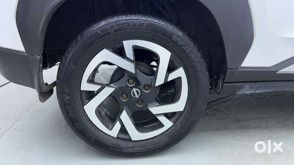 Nissan Magnite 1.0 Xv, 2022, Petrol