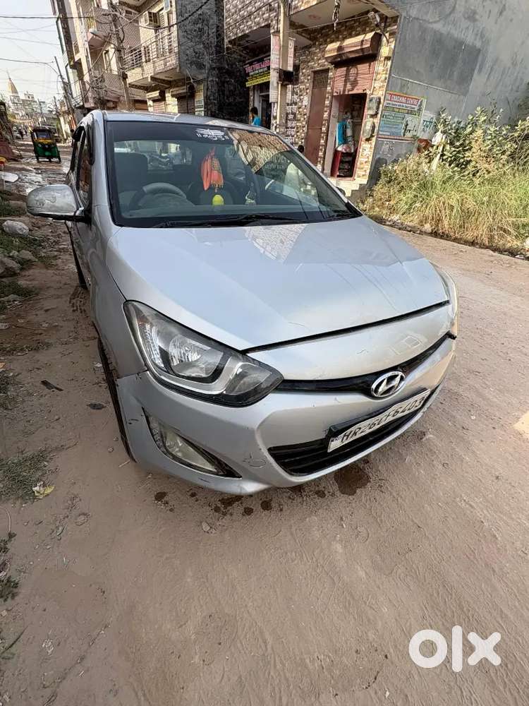 Hyundai I20 2014 Cng & Hybrids 90000 Km Driven