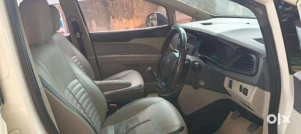Mahindra Marazzo 2019 Diesel 125000 Km Driven