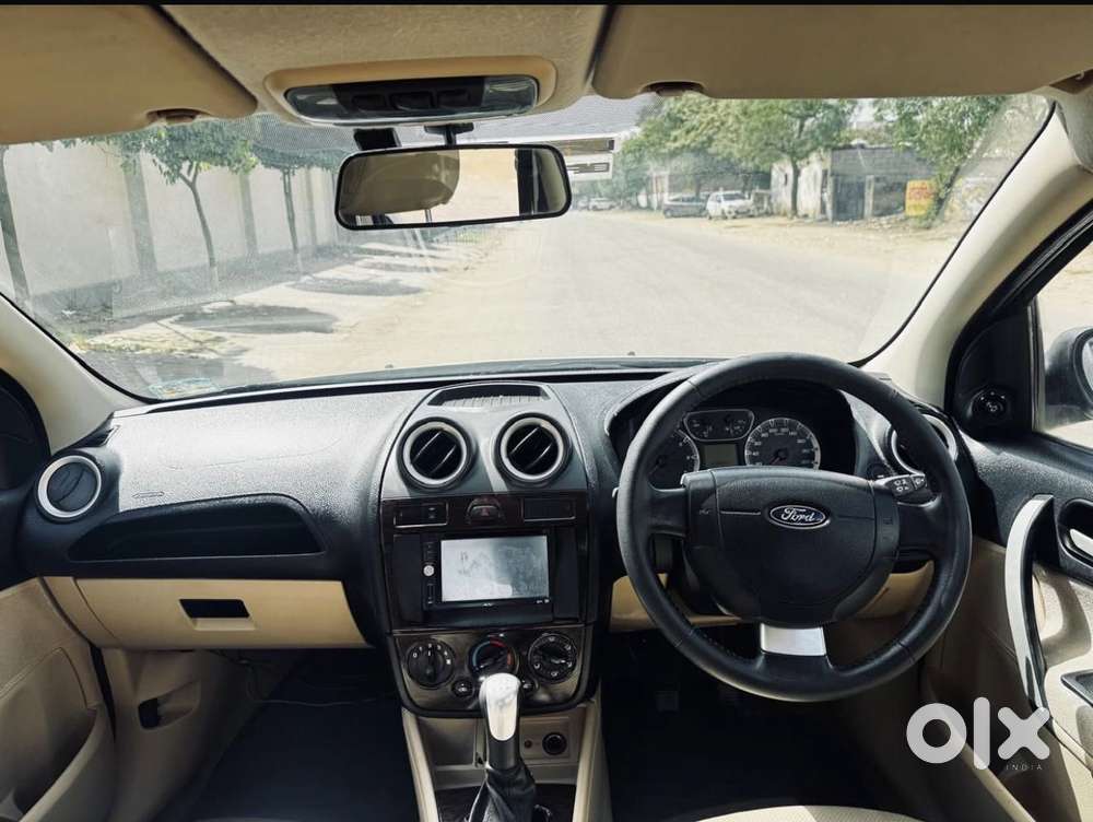 Ford Fiesta Petrol Titanium, 2013, Petrol