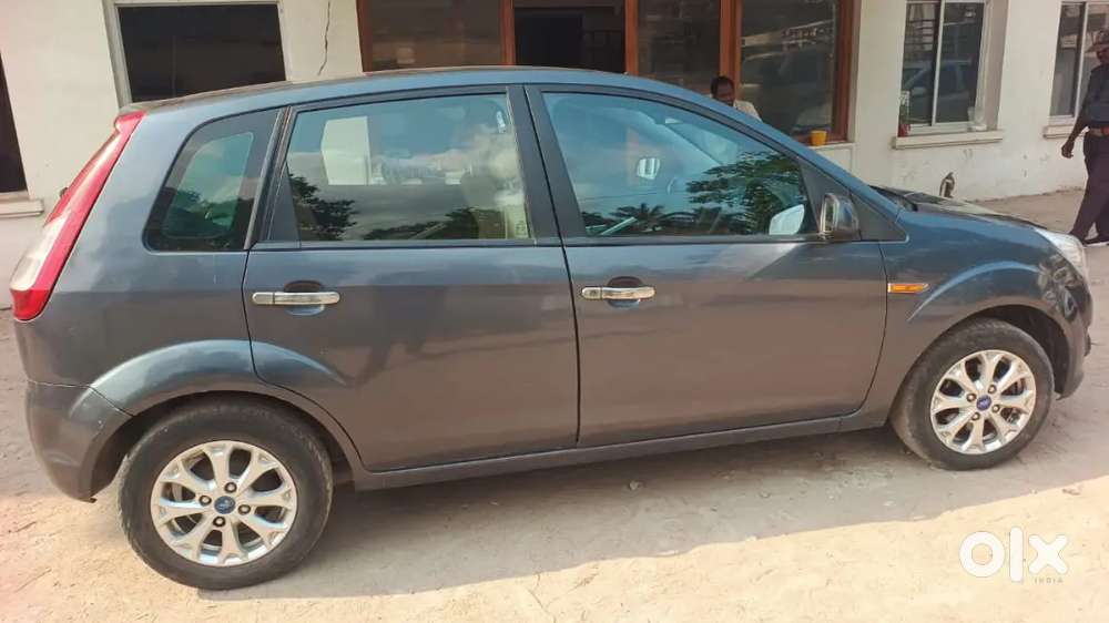 Ford Figo 2014 Diesel 102000 Km Driven