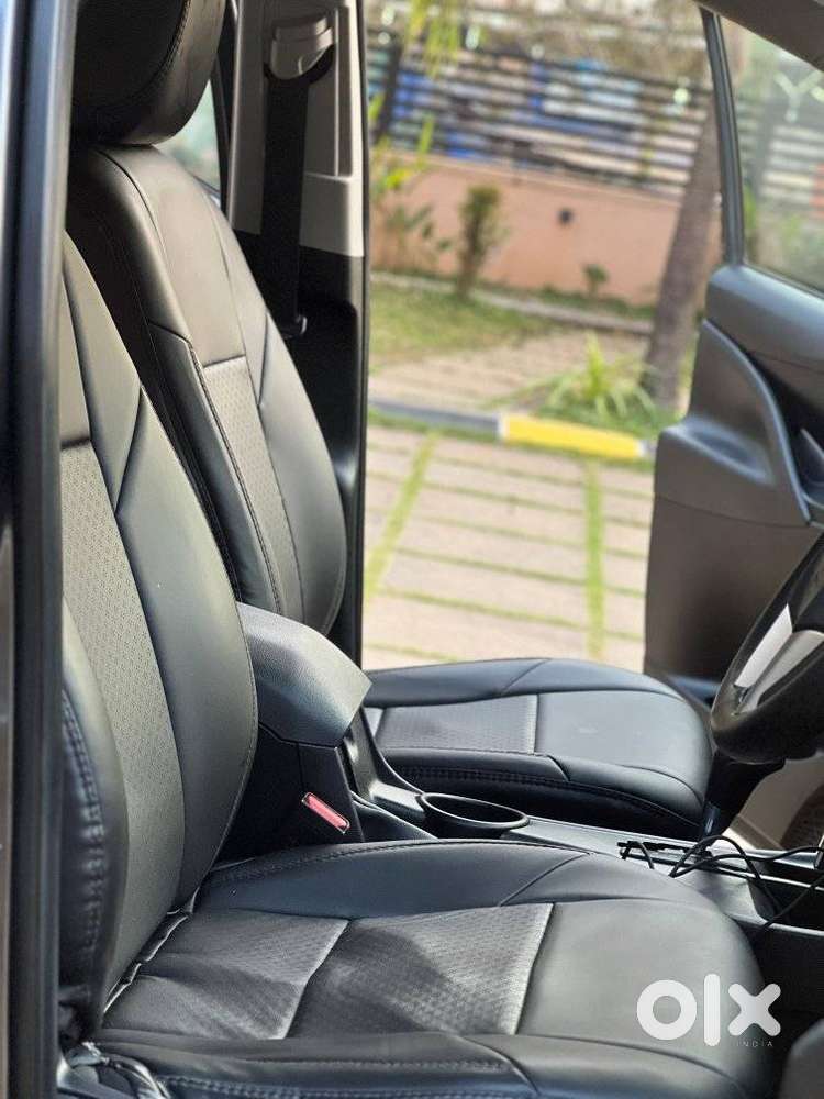 Toyota Innova Crysta 2.8 Gx At 8s, 2018, Diesel